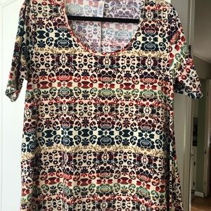 Gently used Lularoe top